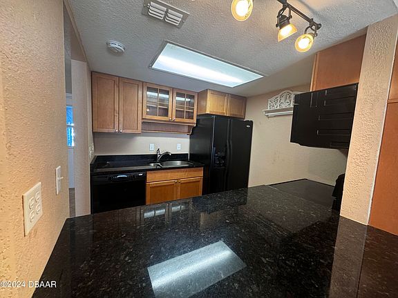 5th image of 2810 Ocean Shore Blvd APT 4