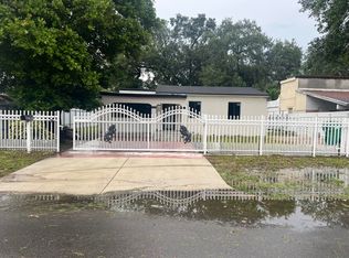 413 NE 162nd St, Miami, FL 33162