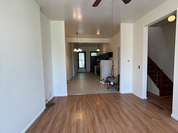 4th image of 125 Grand St #3