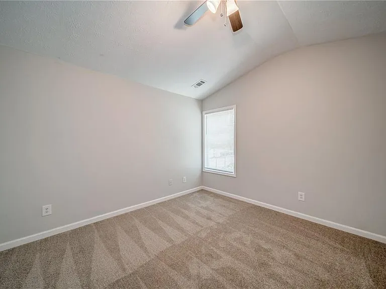 132 Diamond Ridge Ave — Photo 22
