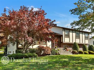 20 Southward Ave, Congers, NY 10920