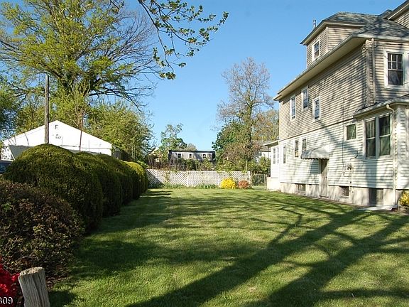 3rd image of 337 Netherwood Ave