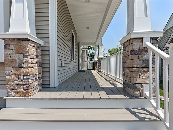 3rd image of 51 Fox Hill Ln #51