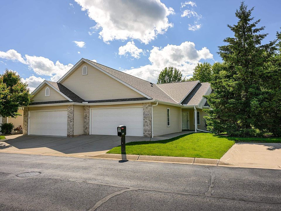 1st image of 669 Springbrook Cir