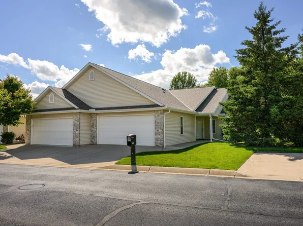 669 Springbrook Cir, Deforest, WI 53532
