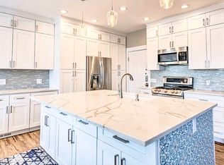 942 W Park Palisade Dr, South Jordan, UT 84095