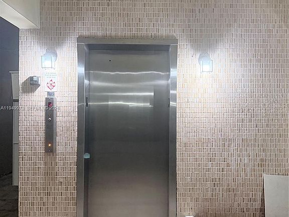 3rd image of 11930 NE 19th Dr APT 28