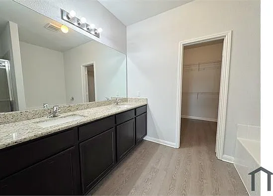 2950 Parker Rd — Photo 10
