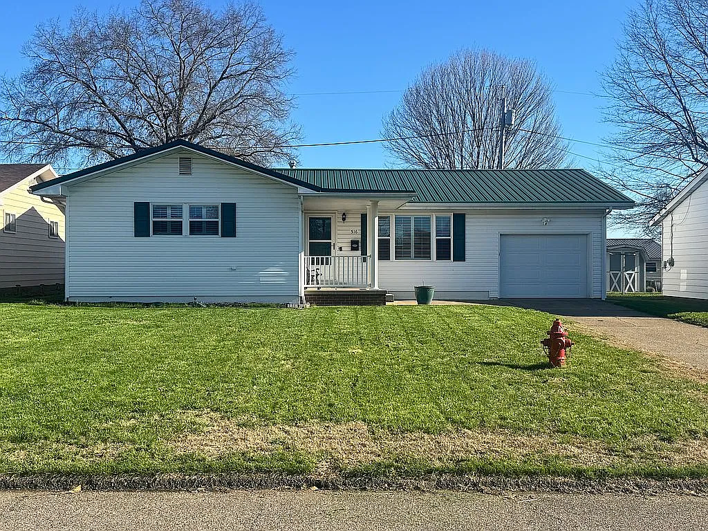 516 Harpold Ave photo 1