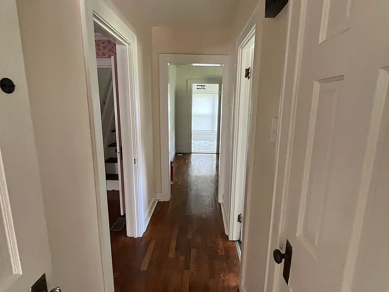 1005 E Wylie St — Photo 25
