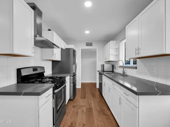 4702 E MCKINLEY Street, Phoenix, AZ 85008