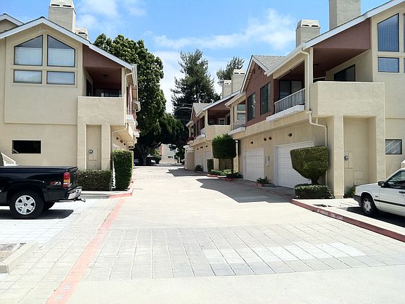 2nd image of 285 N Chorro St APT C
