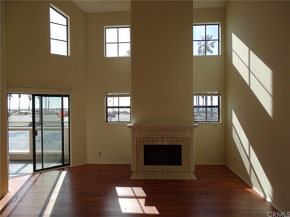 1st image of 428 Shoreview Dr