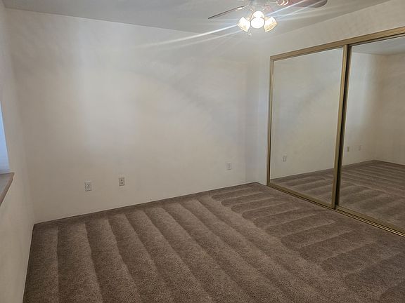 3rd image of 1323 Golden Park Dr #B