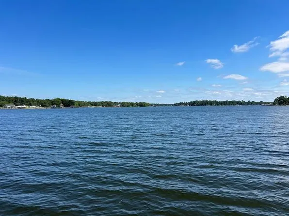 1290 Limerick Ln, Manning, SC 29102