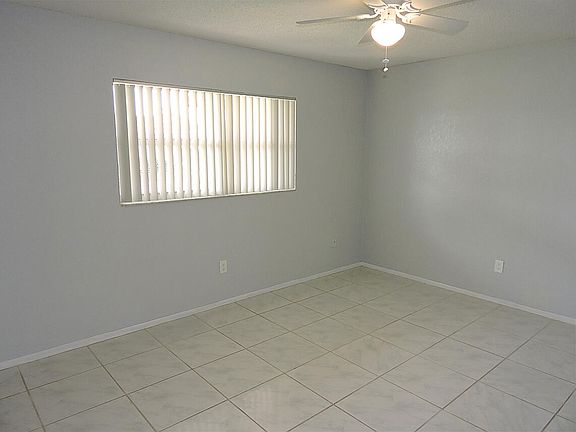 4th image of 5775 Fernley Drive W #94
