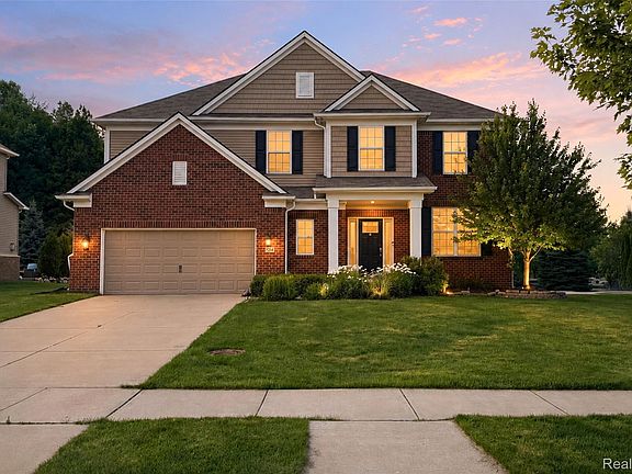 2nd image of 354 Findley Cir