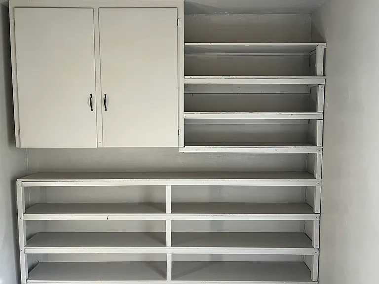 Laundry room storage