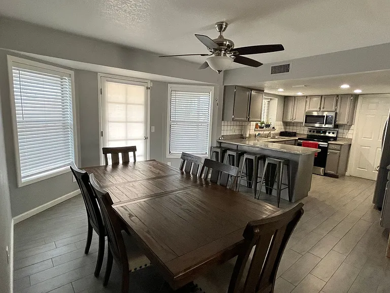 131 Voyager Ln — Photo 5