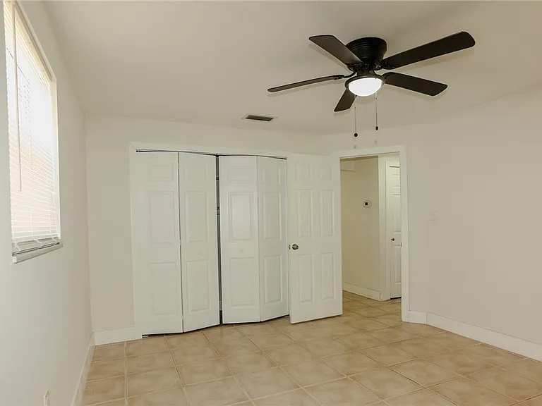 2055 Braman Ave — Photo 4