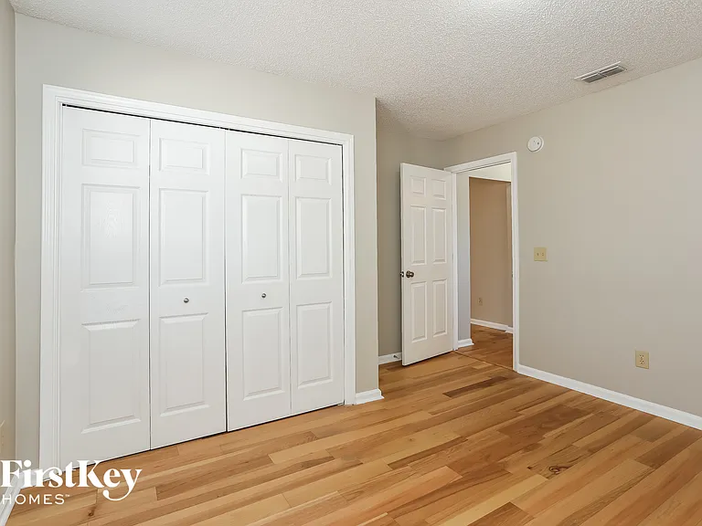 8047 Queensferry Ln — Photo 12