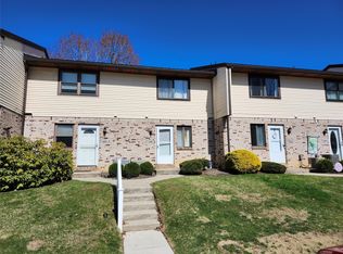 5287 Countryside Dr, Erie, PA 16511