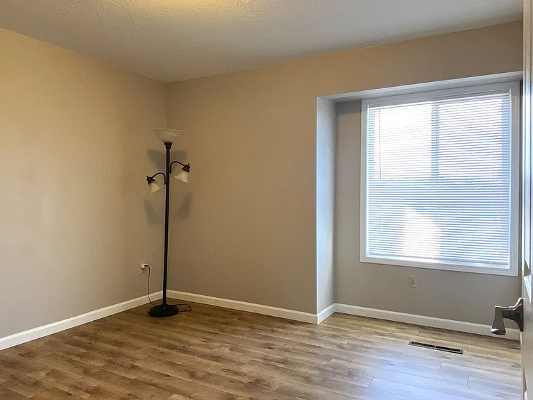 610 Summit Ridge Dr — Photo 17