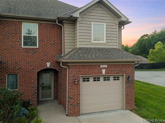 2nd image of 611 Knob Hill Road