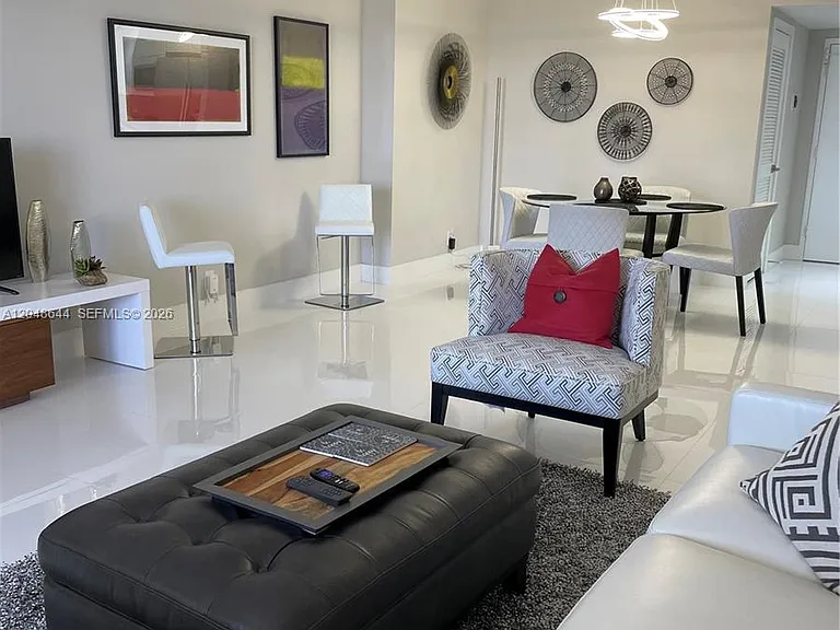 2500 Parkview Dr #1405 — Photo 18