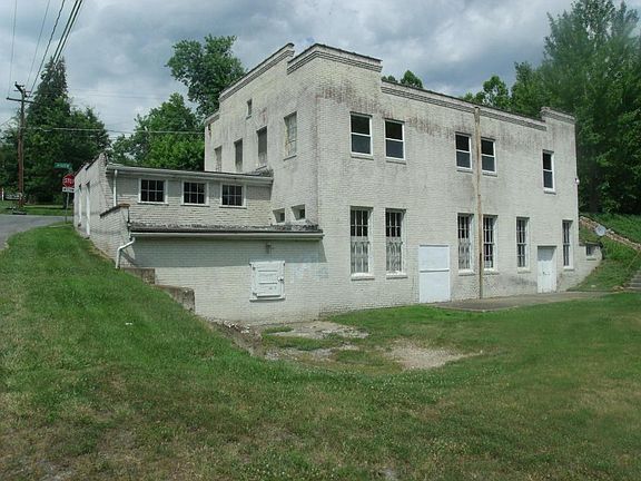 5th image of 1909 Dressler Dr