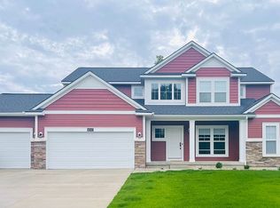 14567 Windway Dr, Grand Haven, MI 49417