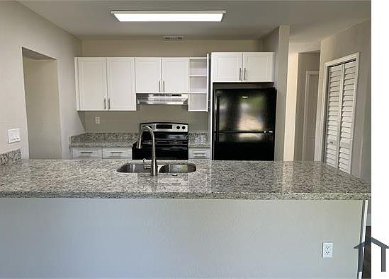 4th image of 4803 S 86th St