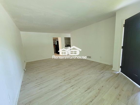 4th image of 1690 Nutmeg St
