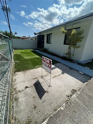 (Undisclosed Address) Photo 1