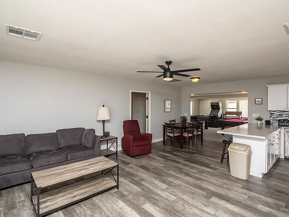 5th image of 175 Saguaro Dr