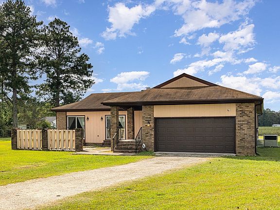 3rd image of 112 Quail Croft Dr