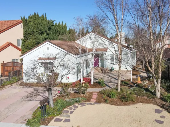 530 Chardonnay Way, Hollister, CA 95023