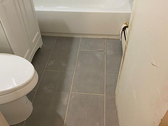 3rd image of 54 Linden Ave APT A3