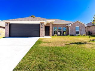 513 S 49th Ct, Broken Arrow, OK 74014