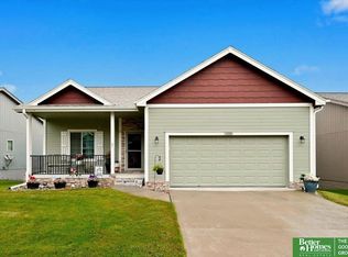 14206 Wood Valley Dr, Omaha, NE 68142