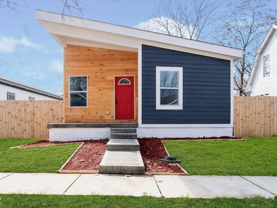 242 N Tacoma Ave, Indianapolis, IN, 46201