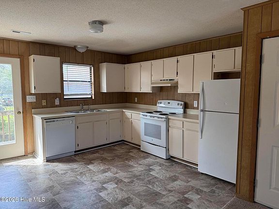 3rd image of 3809 Symi Cir #7