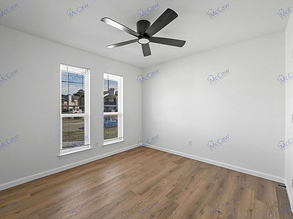 5th image of 2832 Townbluff Dr