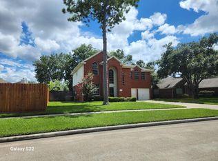 16111 Aberdeen Forest Dr, Houston, TX 77095