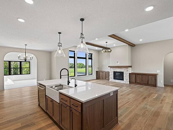 5th image of 4670 165th Ln NW