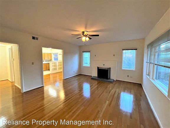 3rd image of 2303 NE 12th Ave #4
