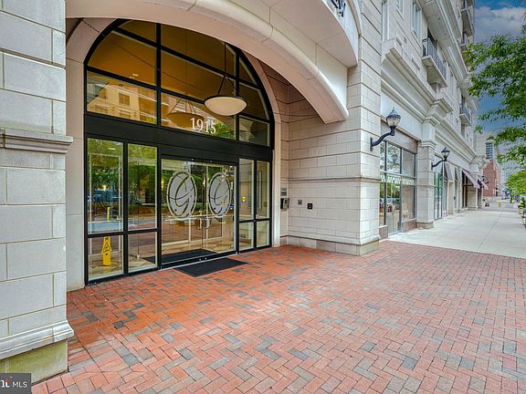 3rd image of 1915 Towne Centre Blvd Unit 609
