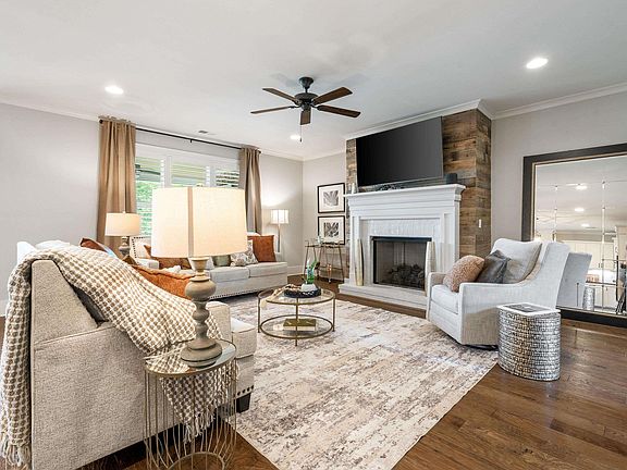 4th image of 2708 Blackridge Ln