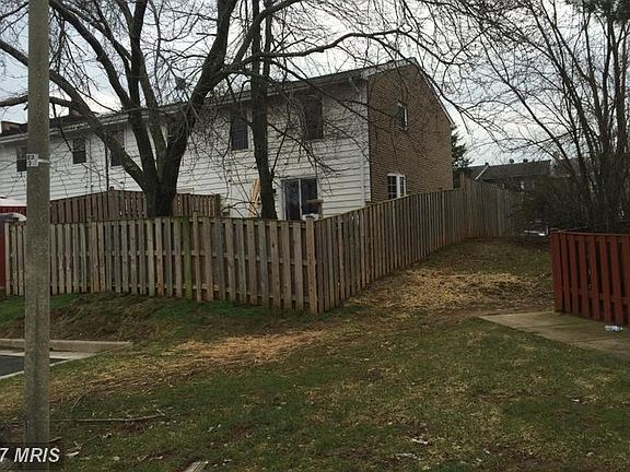 4th image of 725 Colonial Ave