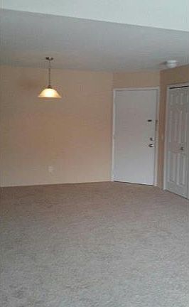 5th image of 3010 Signature Blvd APT G